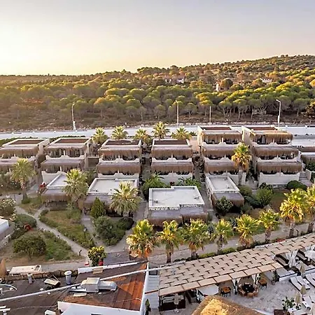 מלון Maja Luxury אלאקאטי