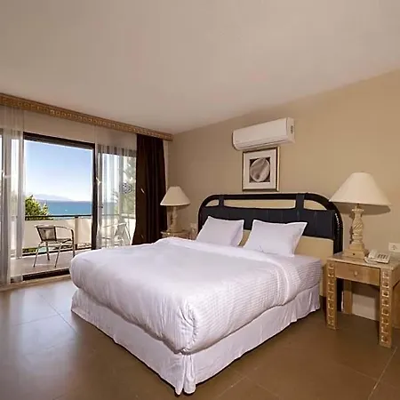 Maja Luxury אלאקאטי