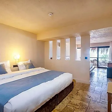 Maja Luxury Hotel 5*